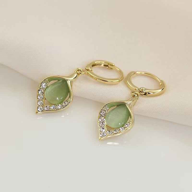 Exquisite Cat Eye Opal Earring