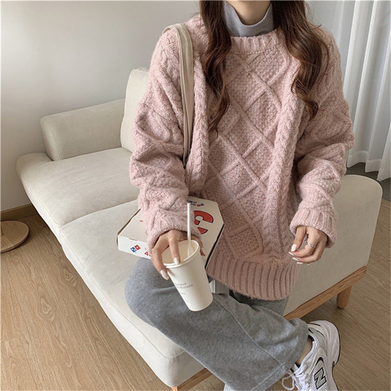 Crewneck Cable Knit Sweater