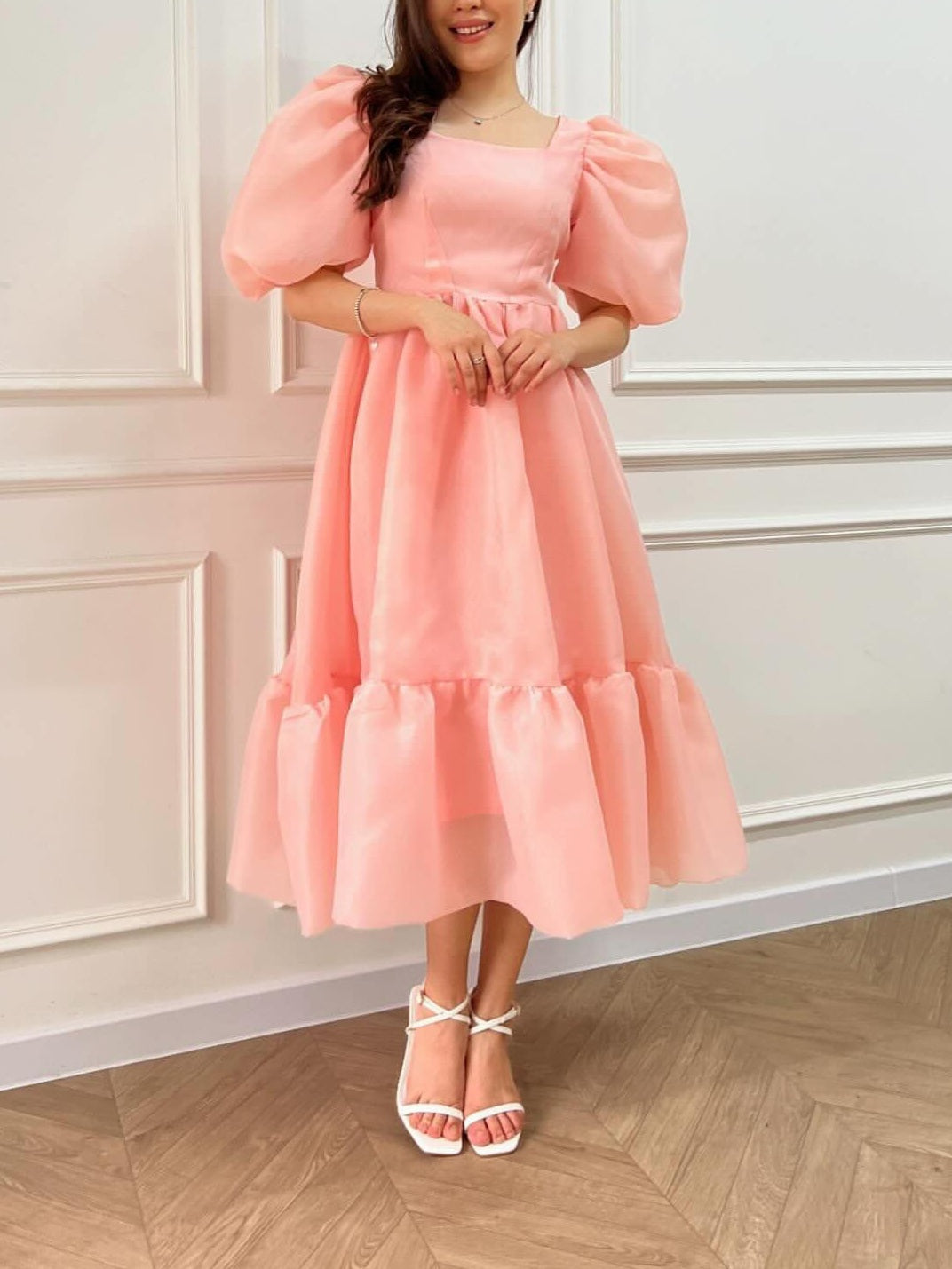 Bow Back Puff Sleeve Midi Dress