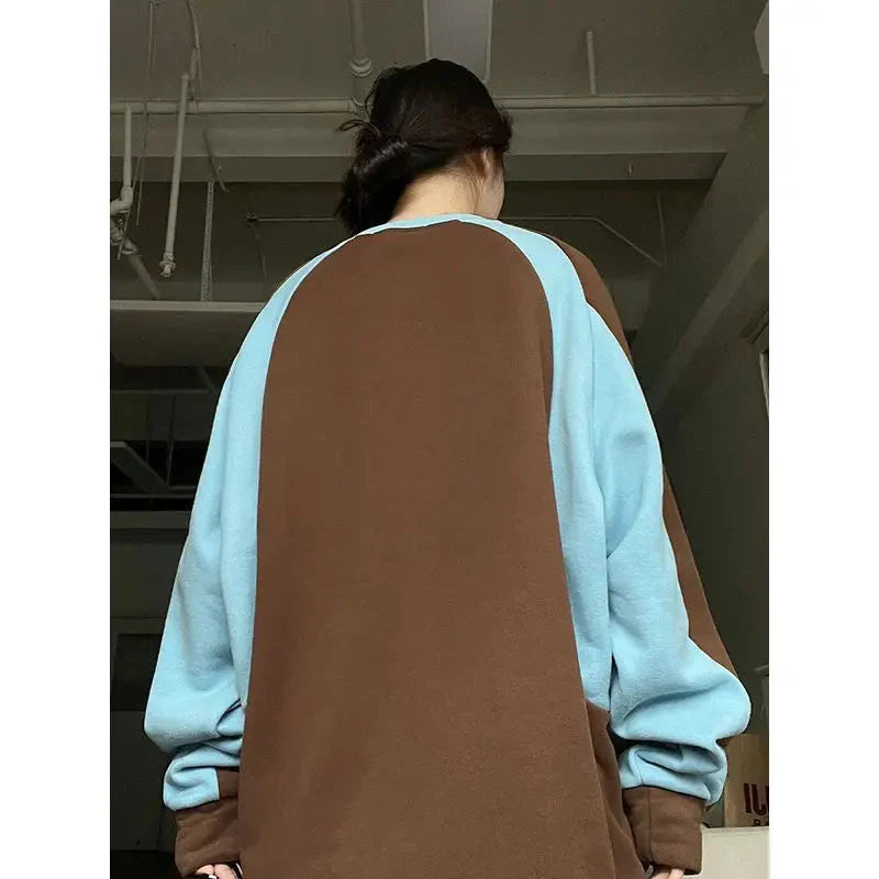 'Smarttooth' Oversized Sweatshirt