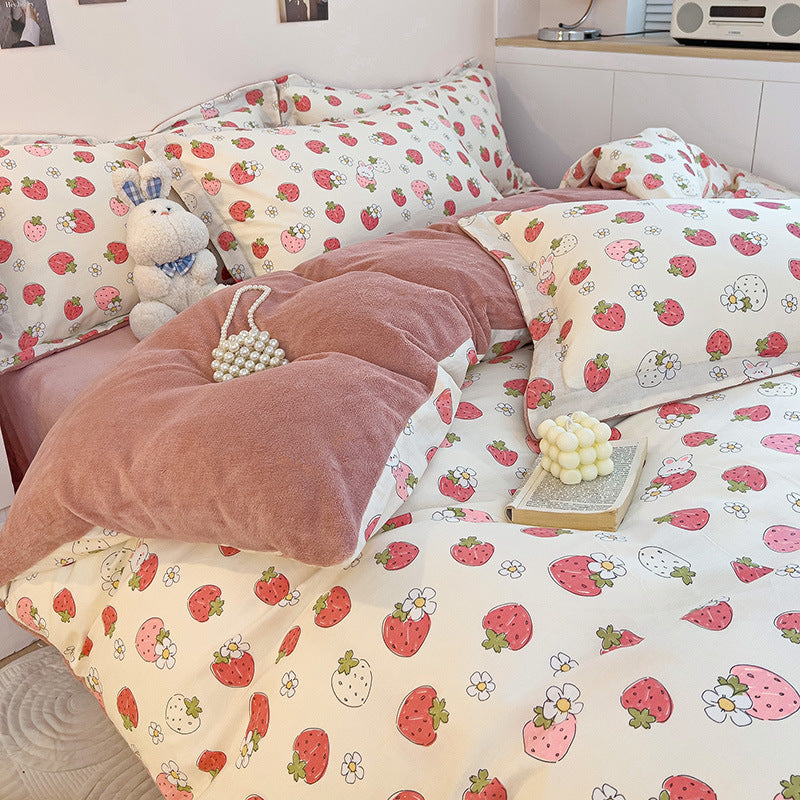 Strawberry Print Bedsheet Set