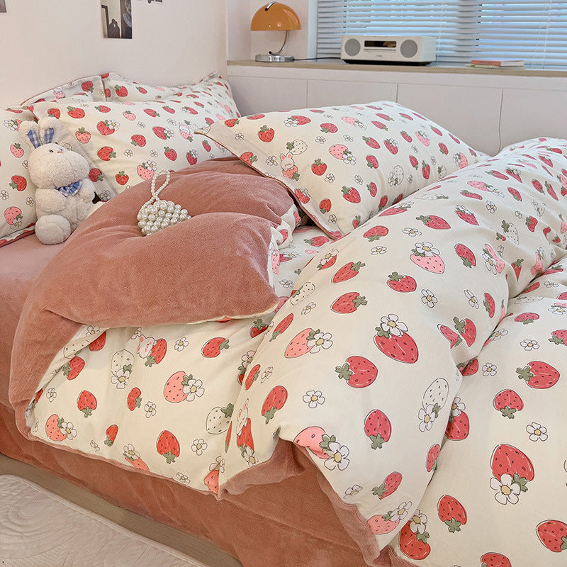 Strawberry Print Bedsheet Set