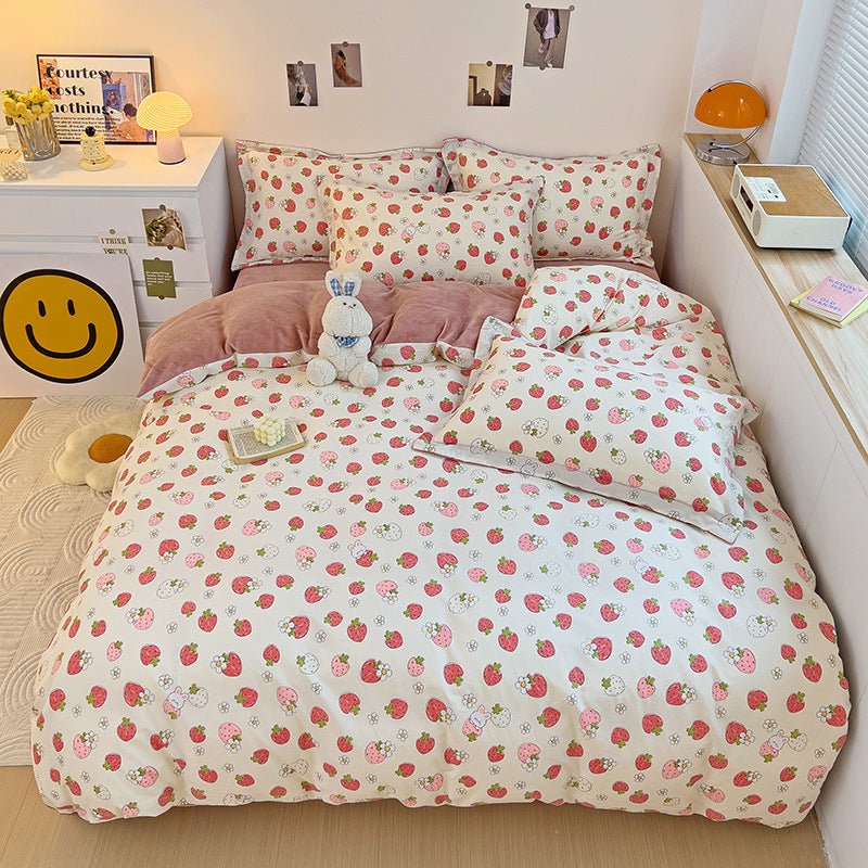 Strawberry Print Bedsheet Set