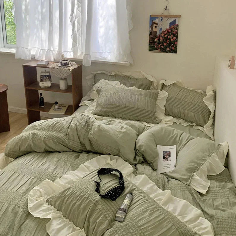 Texture Ruffle Bedding Set