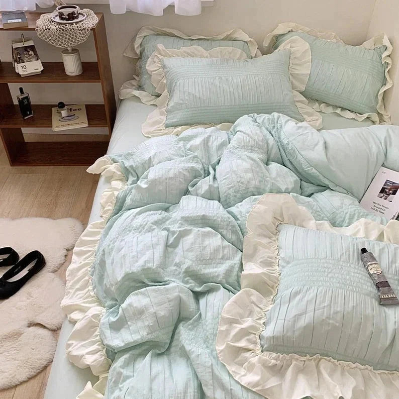 Texture Ruffle Bedding Set